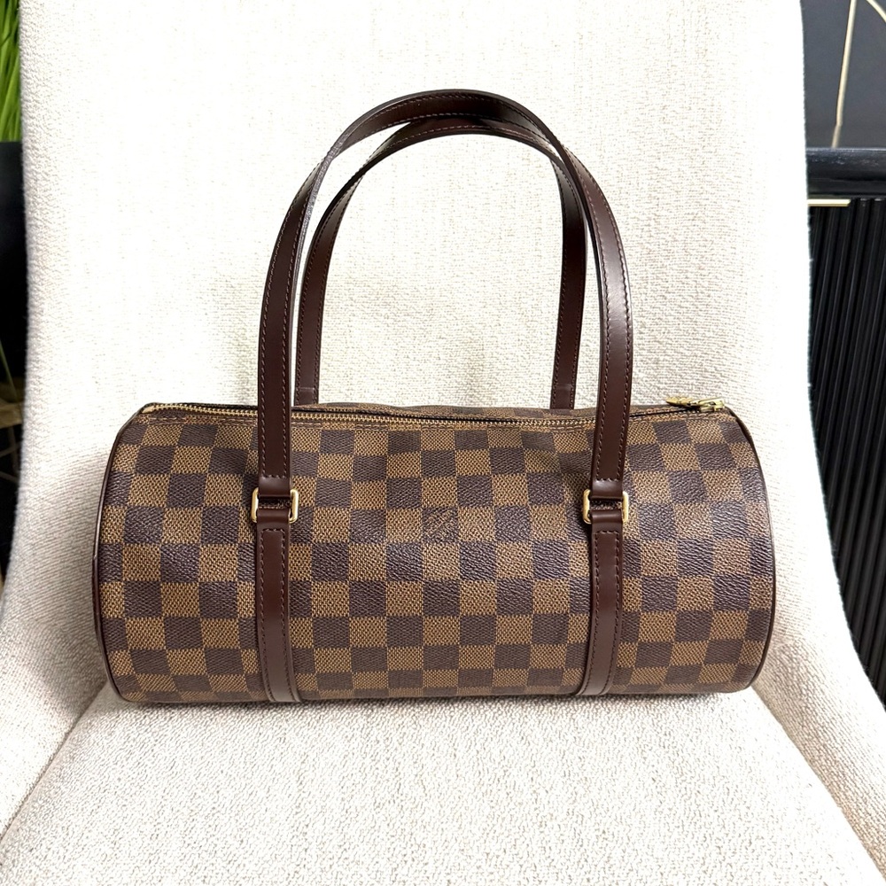 Authentic Louis Vuitton Papillon 30 Damier Ebene
N51303 brown with mini pouch - Picture 5 of 16